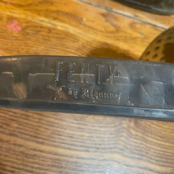 Fenty by Rihanna Jelly Slides - Picture 6 of 8